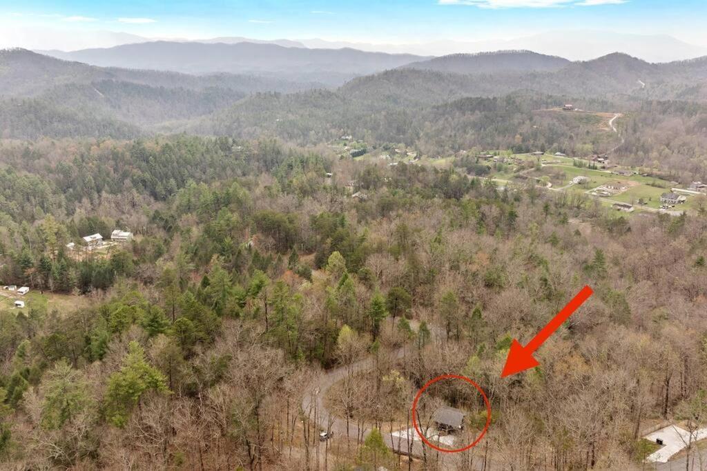 Honeymoon Couples Cabin Secluded, Hot Tub, Views Sevierville Luaran gambar